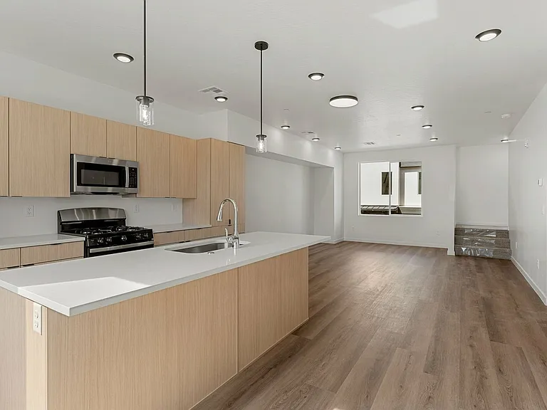Coal Creek Townhomes — Photo 17