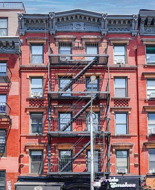 1st image of 335 E 9th St APT 3