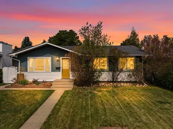6 S Otterbury Ave, Red Deer, AB T4N 4Z9