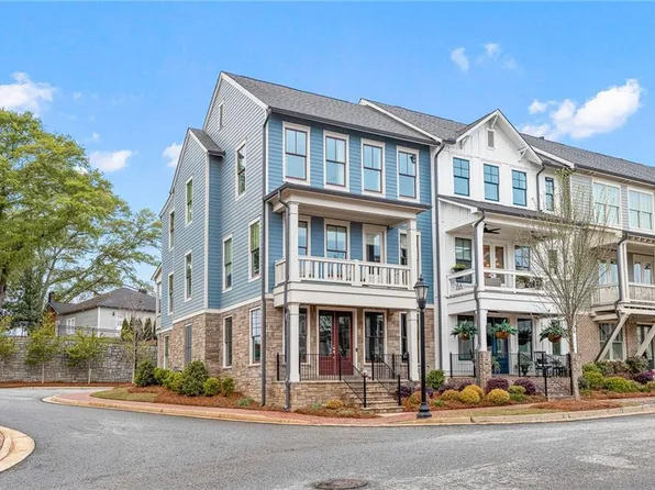 805 Maplewood Dr, Roswell, GA 30075