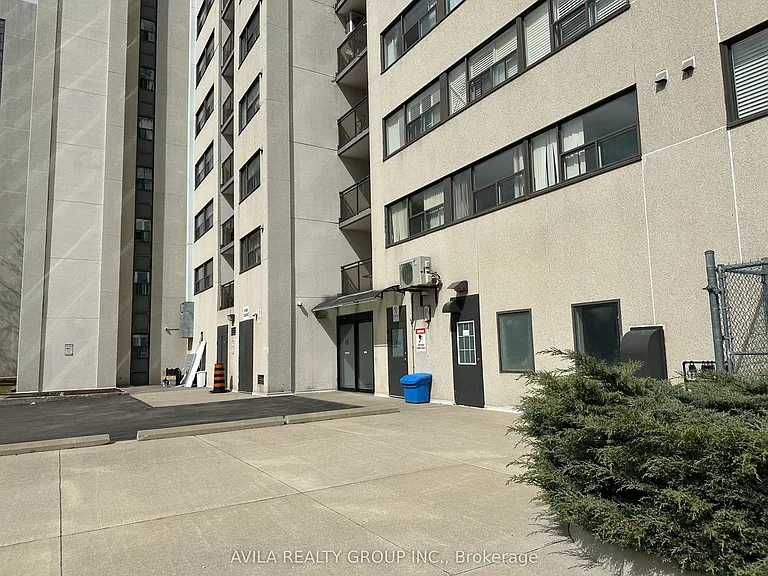 2900 Battleford Rd #210 — Photo 41