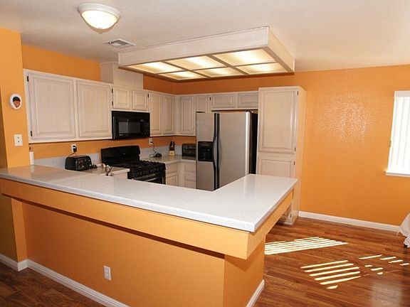3rd image of 2937 Cape Verde Ln
