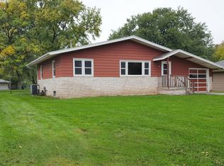 709 S Cedar St, Mead, NE 68041