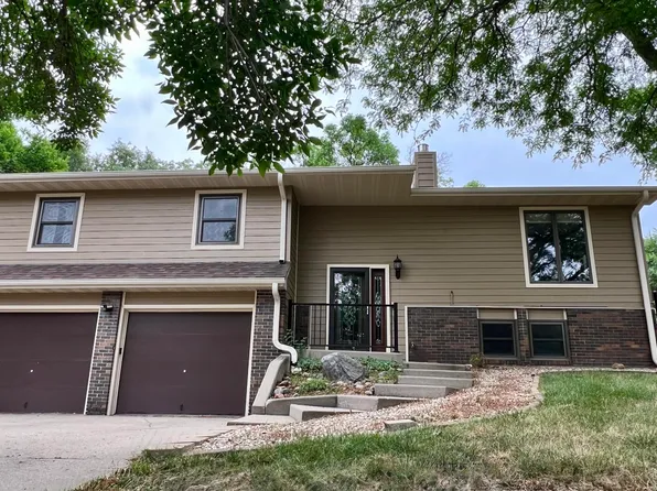 107 River Rd, Pierre, SD 57501