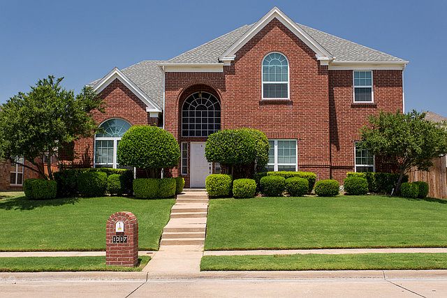 1st image of 1317 Bentley Dr