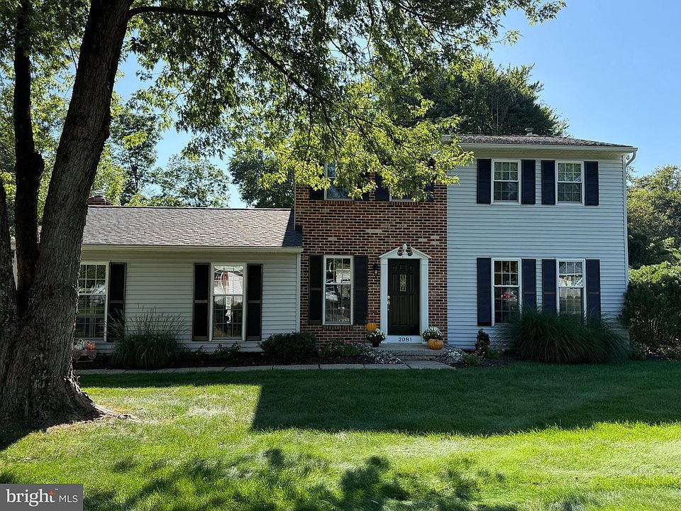1st image of 2081 Stewart Dr