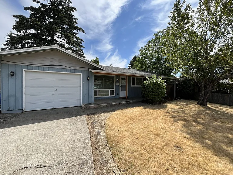 730 SE 143rd Ave — Photo 2