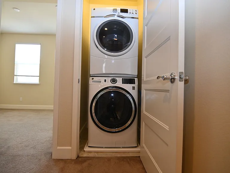 6543 Tralee Village Dr — Photo 33