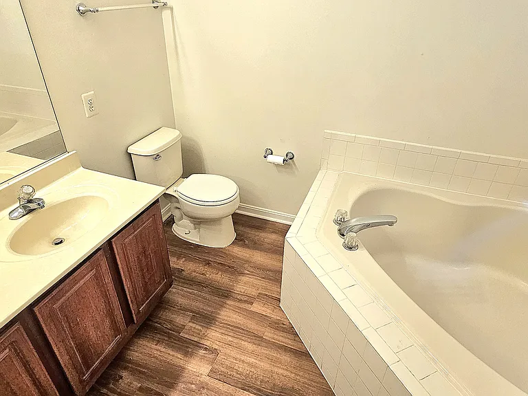 44 Bensmill Ct — Photo 10