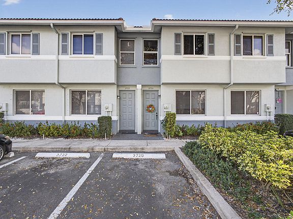 2nd image of 3720 Oleander Terrace