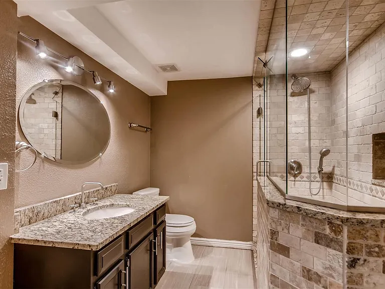 6403 S Florence Way — Photo 12