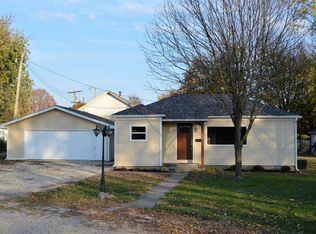 322 S Ash St, Arthur, IL 61911