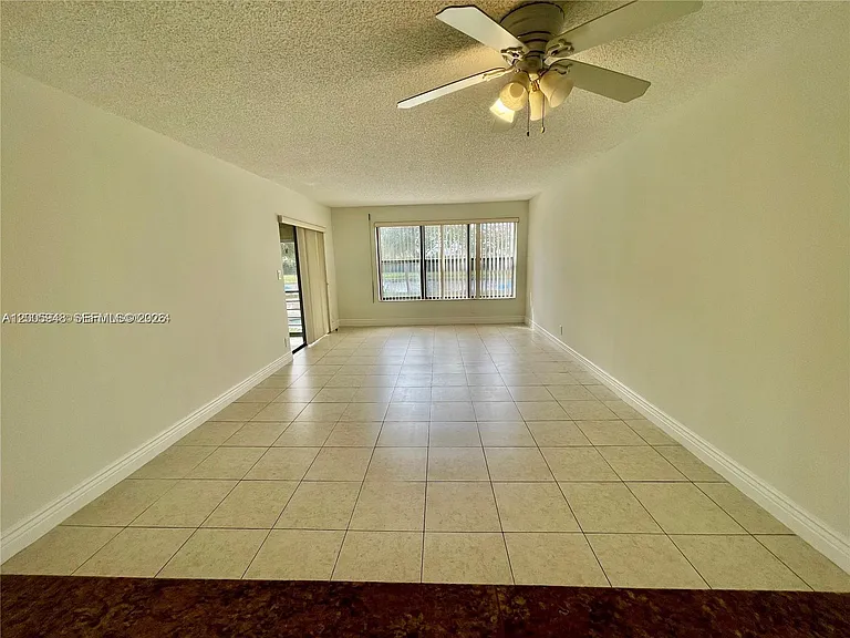 2320 S Cypress Bend Dr #204 — Photo 8