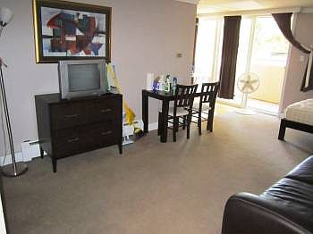 1st image of 1035 Colorado Blvd APT 206