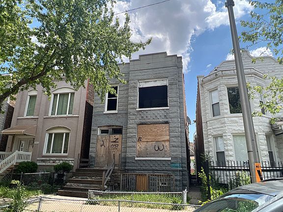 2nd image of 1947 S Trumbull Ave