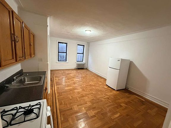 5th image of 1560 Grand Concourse APT 309