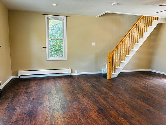 3rd image of 719 2nd Ave
