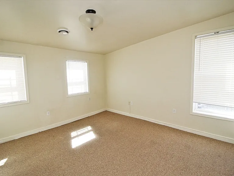 2501 Maryland Ave — Photo 18