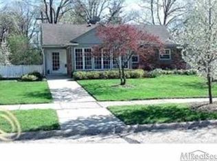 8241 Oak Park Blvd, Oak Park, MI