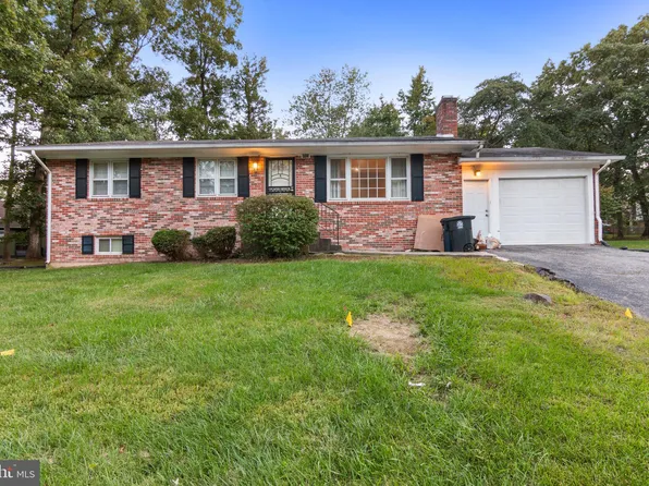 9923 E Franklin Ave, Glenn Dale, MD 20769