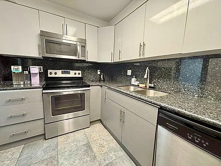 301 Golden Isles Dr #406 — Photo 3