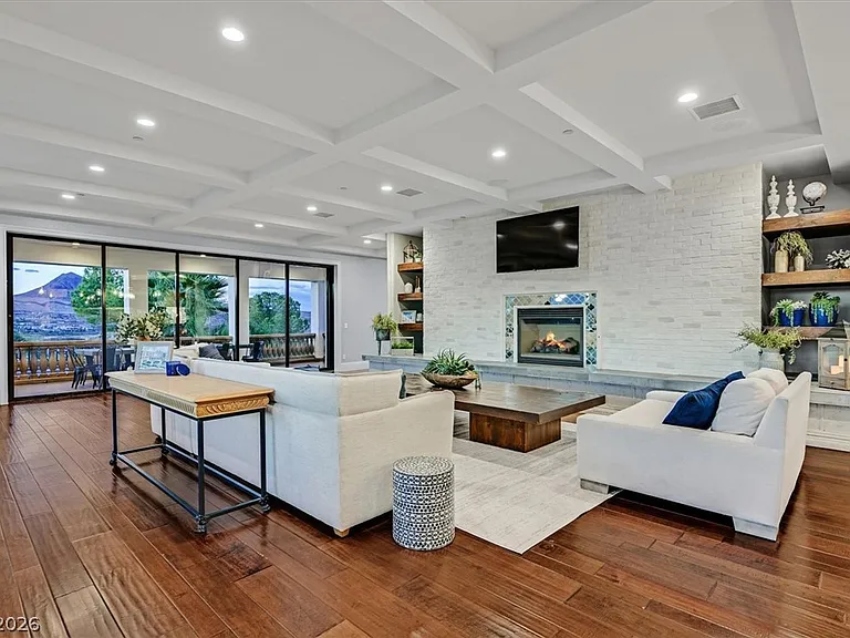 8 Rue Mediterra Dr — Photo 10