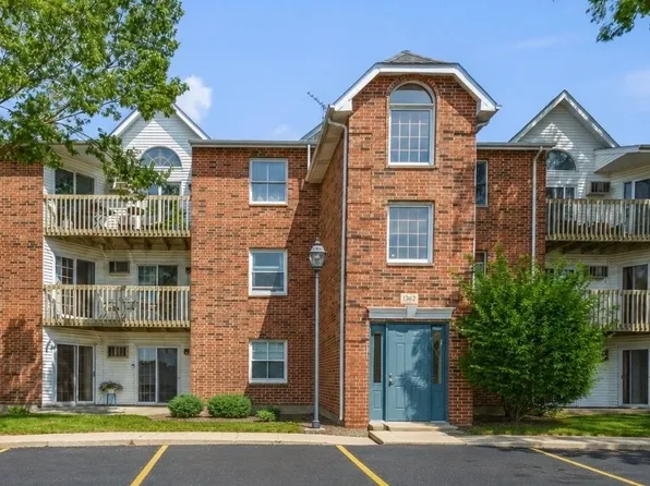 1362 Cunat Ct APT 1A, Lake In The Hills, IL 60156
