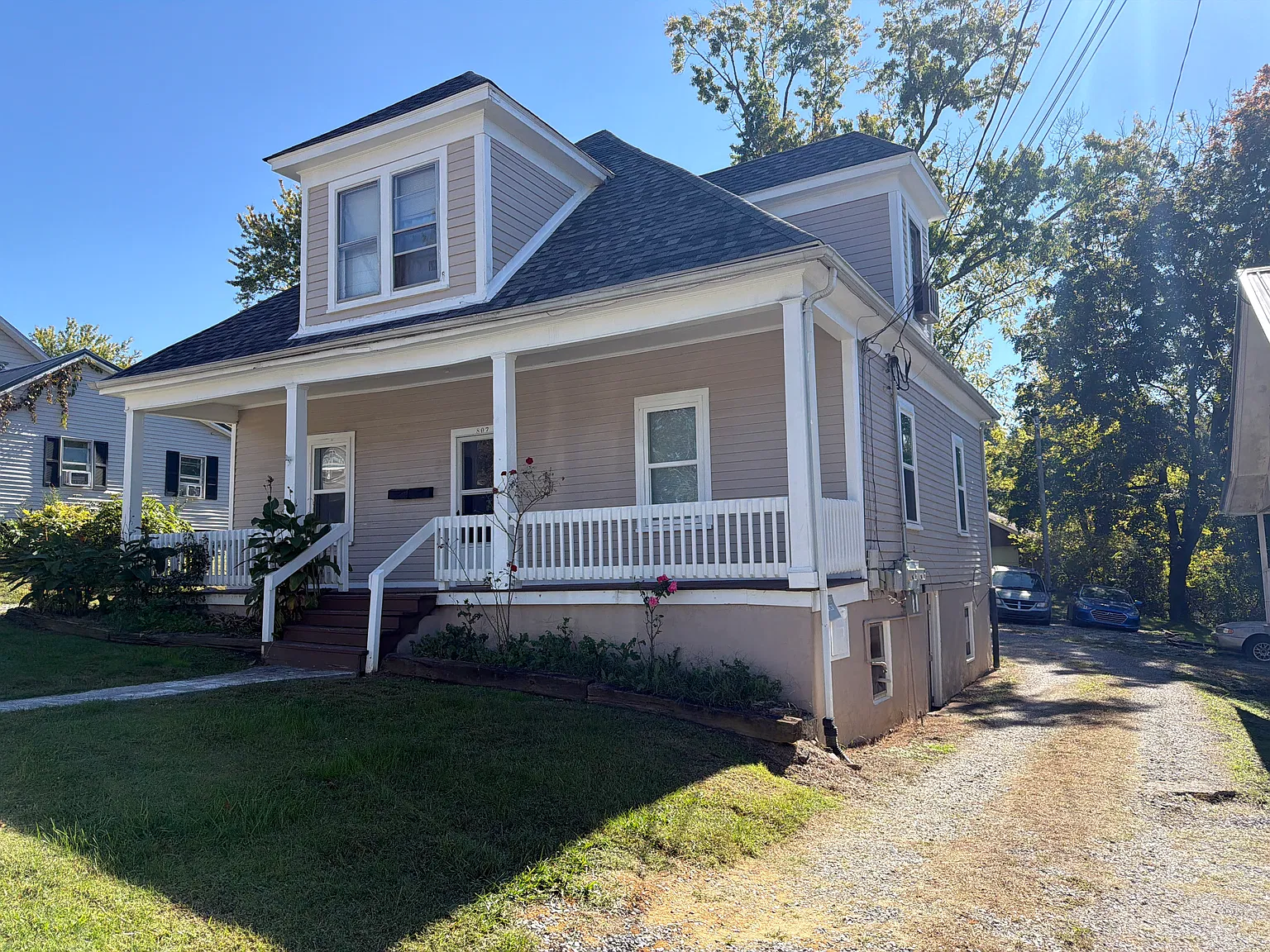 2 bed, 850 sqft, $1,100 — Photo 2