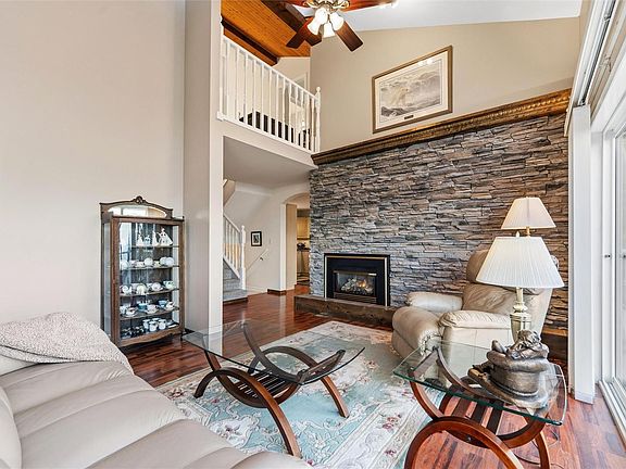 4th image of 4627 Lost Lake Rd