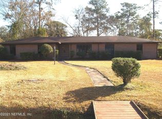 10407 Bessent Rd N, Jacksonville, FL 32218