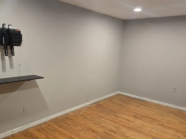 1723 41st Street image 2 of 11