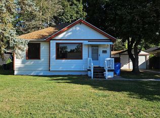 25716 Notre Dame St, Dearborn Heights, MI 48125