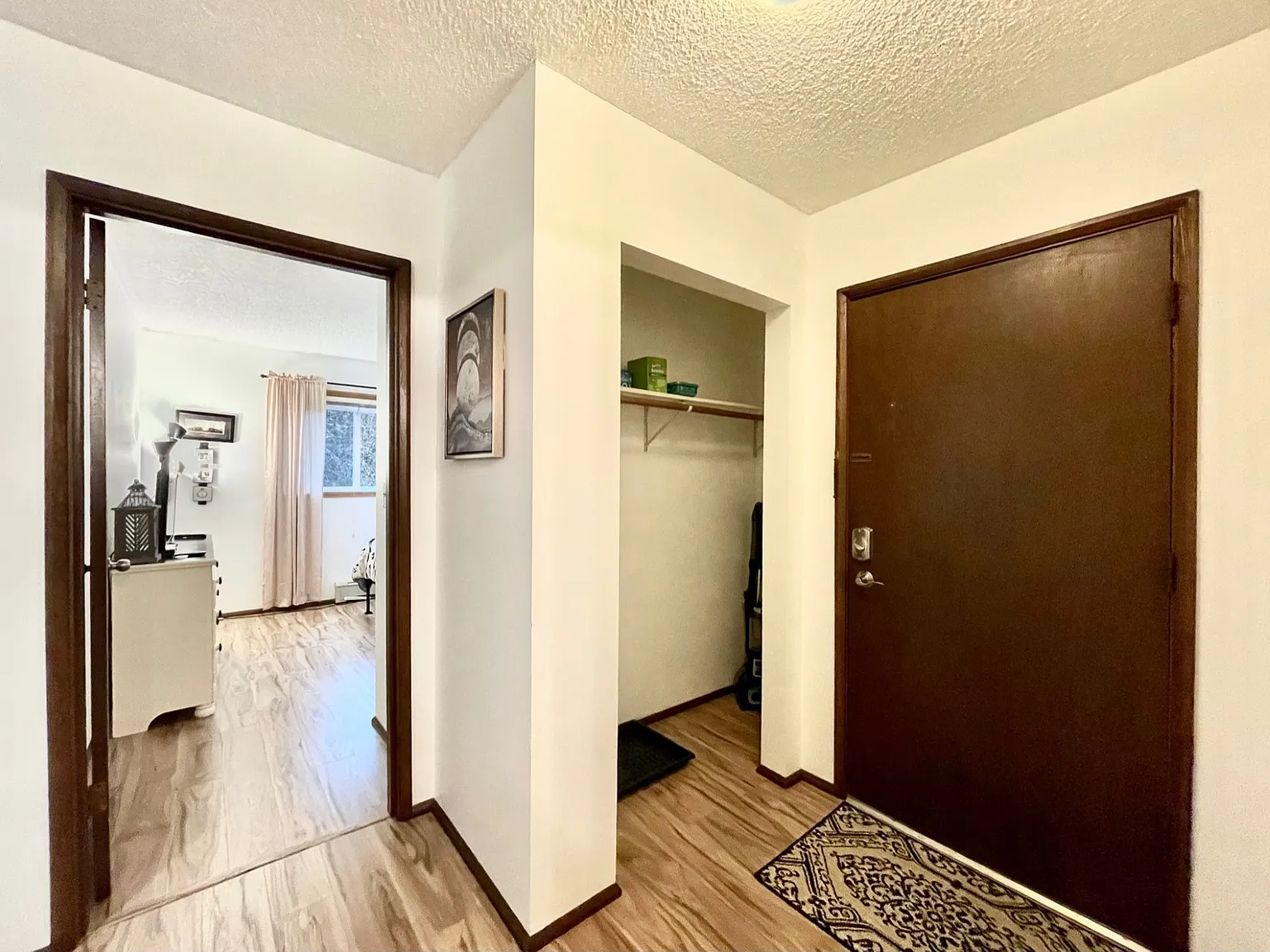1220 Glacier Ave — Photo 2