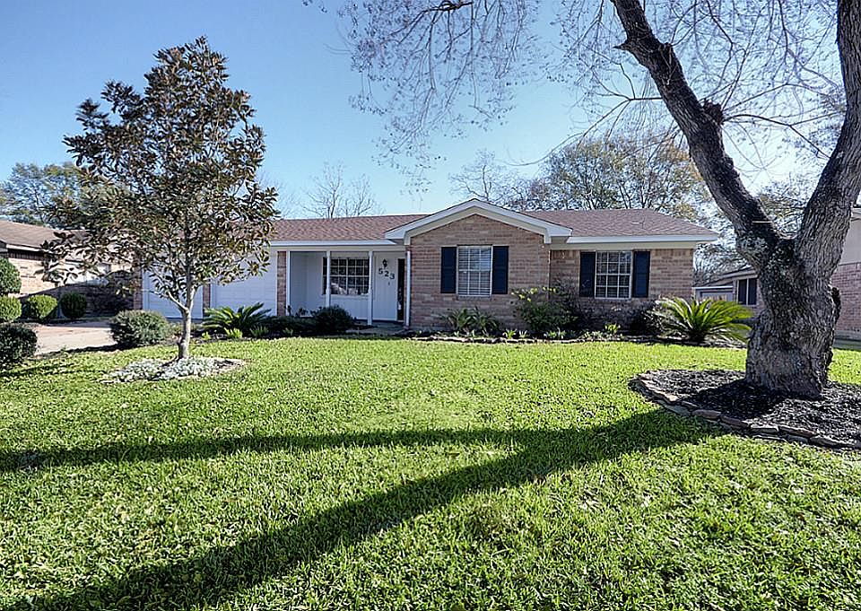 1st image of 523 Cambridge Village Dr