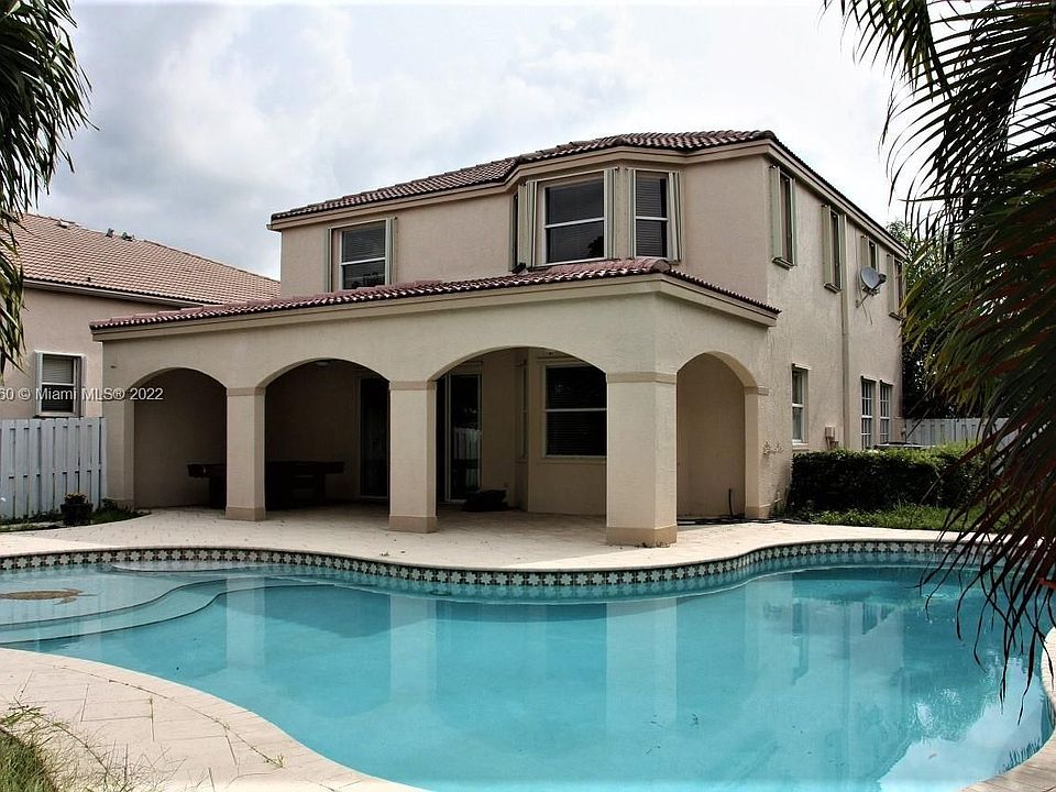 1st image of 15632 NW 24th St