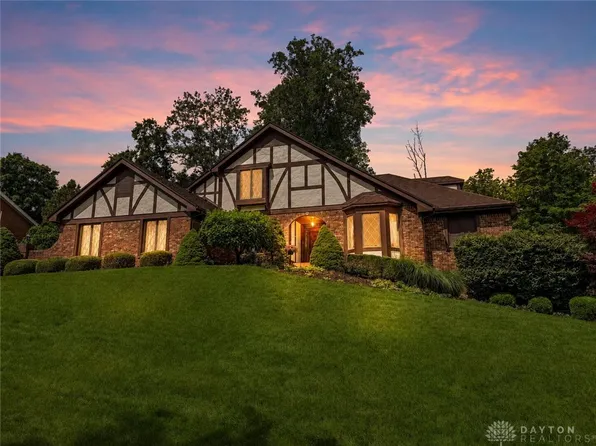 5016 Lausanne Dr, Dayton, OH 45458