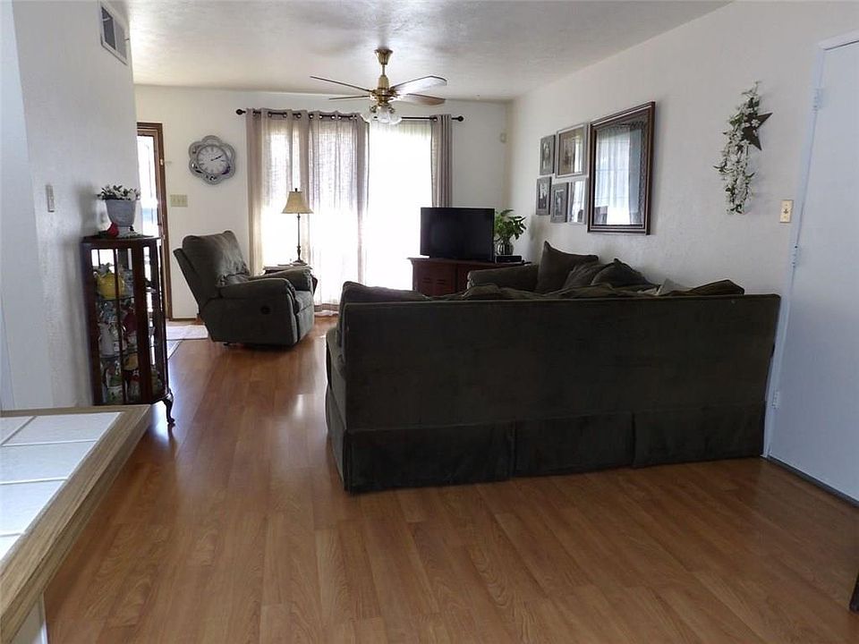 1st image of 6929 Sandybrook Dr