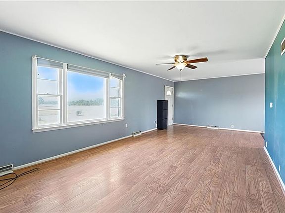 5th image of 29354 W 319th St
