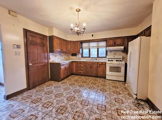 168 Elm St #1, Cambridge, MA 02140