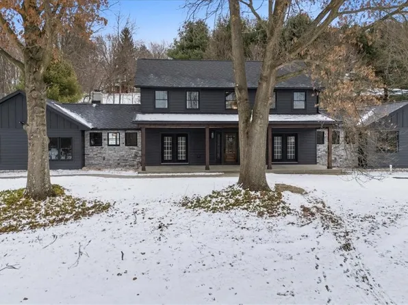 111 Seneca Farm Dr, Harmony, PA 16037