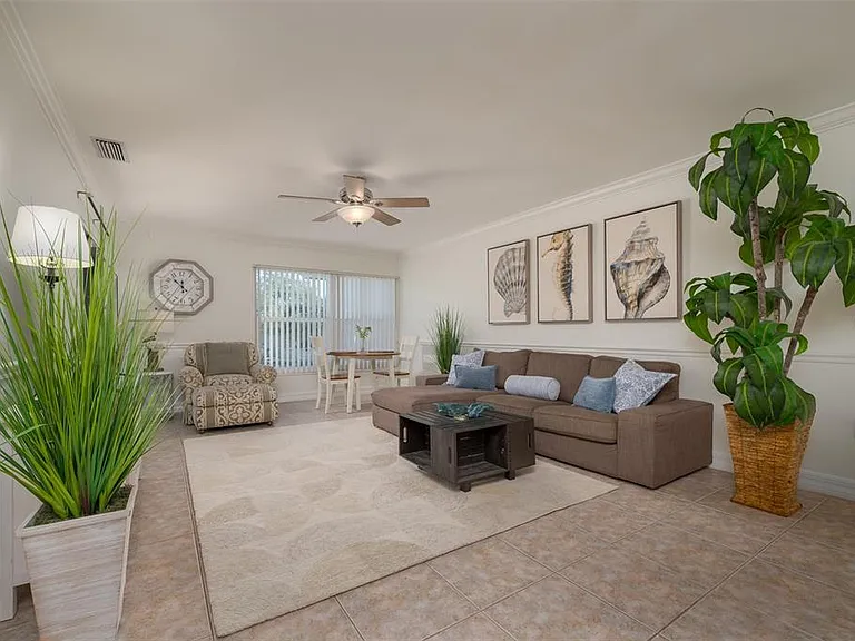 3360 S Osprey Ave #205B — Photo 4