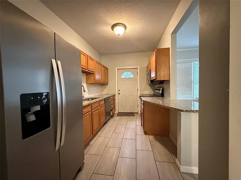 325 W Jean St — Photo 2