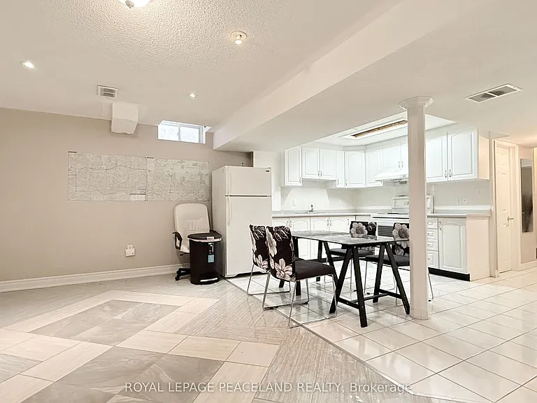 110 Annina Cres — Photo 34
