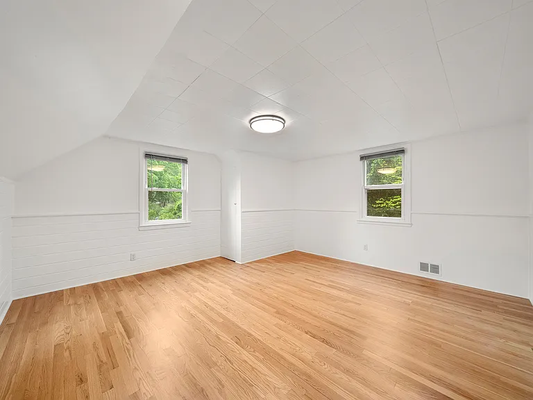 85 Serpentine Rd — Photo 10
