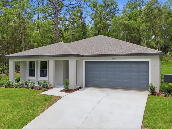 1818 W Lorraine Dr, Citrus Springs, FL 34434