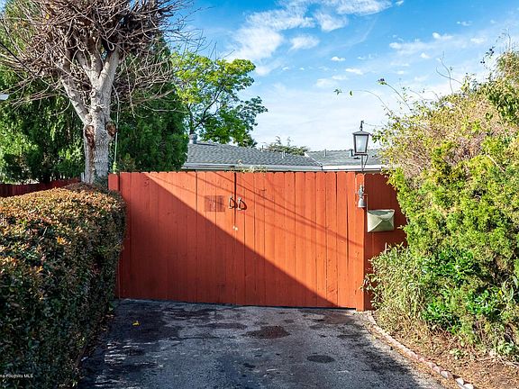2nd image of 10831 Langmuir Ave