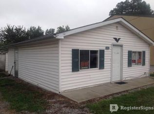 405 S Pershing St, Energy, IL 62933