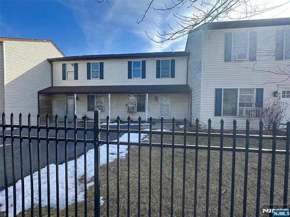 328 Littleton Ave #1003, Newark, NJ 07103