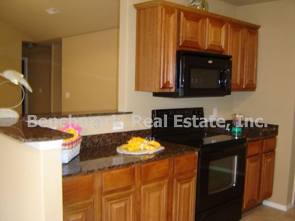 3rd image of 79 Granshire Dr