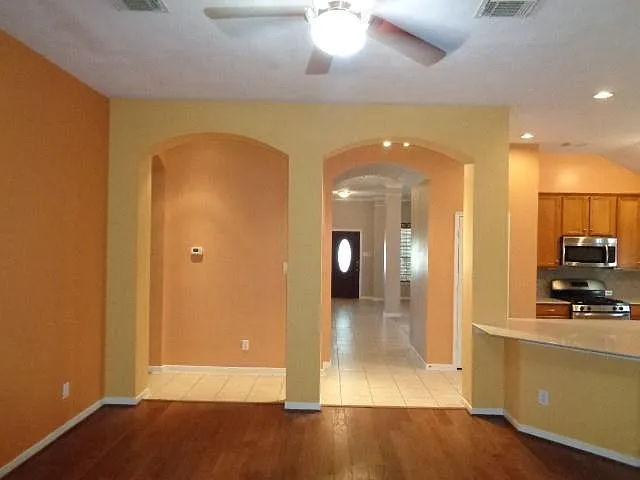 30002 Saw Oaks Dr — Photo 8
